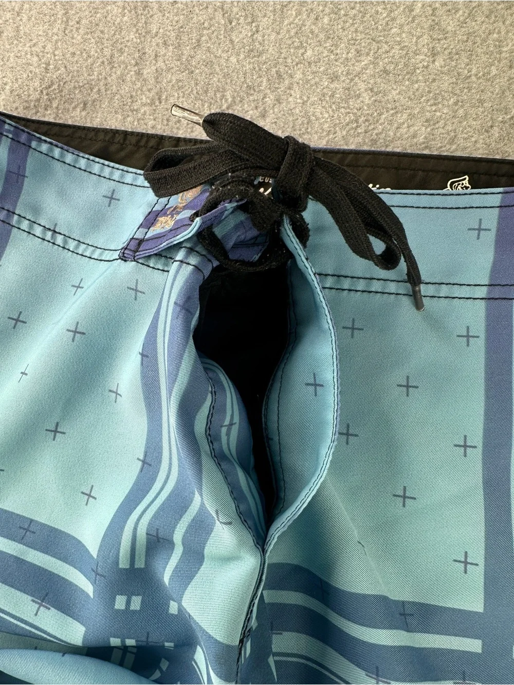 Kanvas by Katin Surf Trunks Board Shorts Mens 32 Blue Plaid